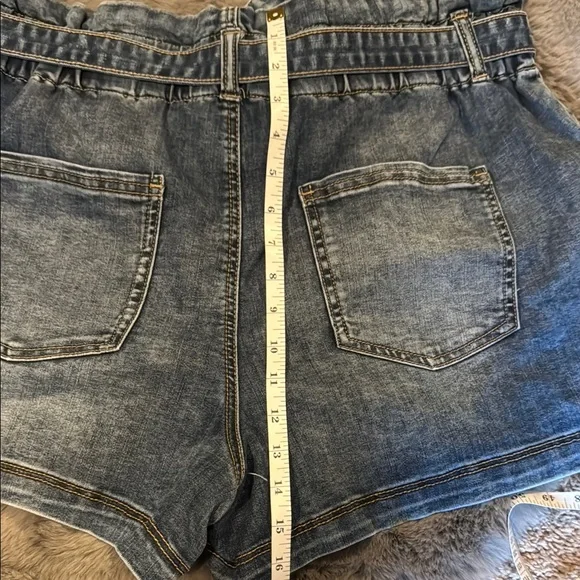 Maurices Denim Women's Shorts with Belt - Picture 6 of 9